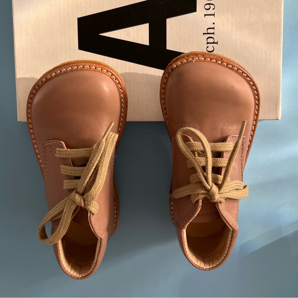 Angulus children’s shoes first walkers